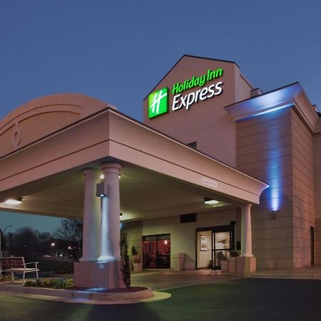 Holiday Inn Express Lynchburg By Ihg Bagian luar foto