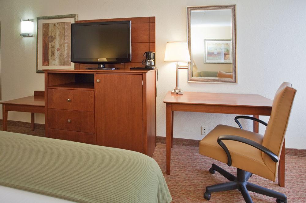 Holiday Inn Express Lynchburg By Ihg Bagian luar foto