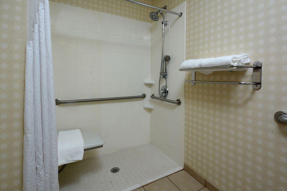 Holiday Inn Express Lynchburg By Ihg Bagian luar foto