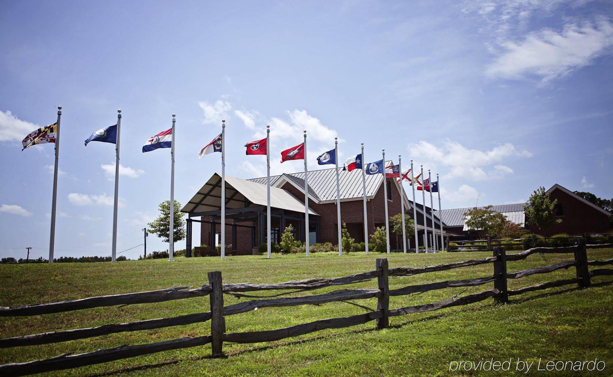 Holiday Inn Express Lynchburg By Ihg Bagian luar foto